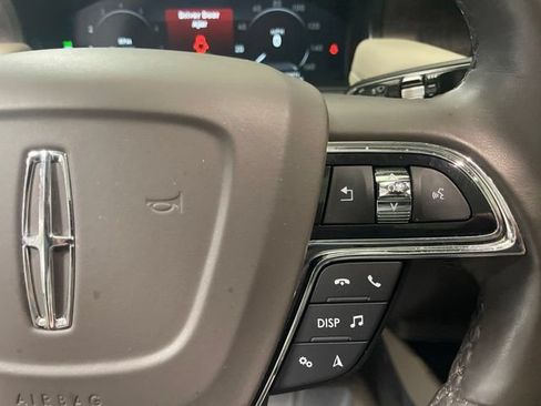 Used 2021 Lincoln Nautilus Reserve AWD/4WD image 21