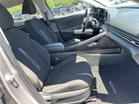 Used 2023 Hyundai Elantra SEL FWD image 26