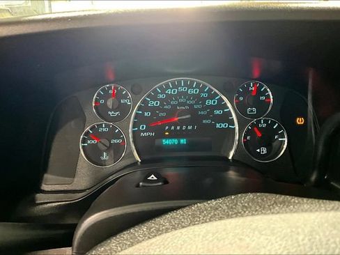 Used 2022 Chevrolet Express 2500 w/ Driver Convenience Package RWD image 10