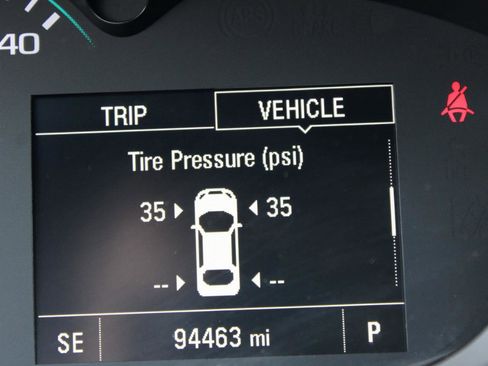 Used 2021 Chevrolet Trax LT w/ LT Convenience Package image 20