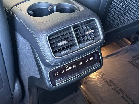 Used 2022 Mercedes-Benz GLS 450 4MATIC image 17
