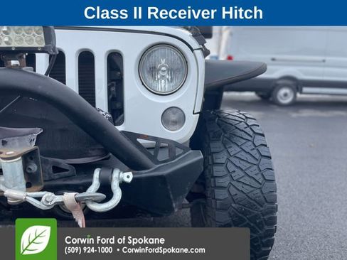 Used 2015 Jeep Wrangler Unlimited Rubicon w/ Connectivity Group image 11