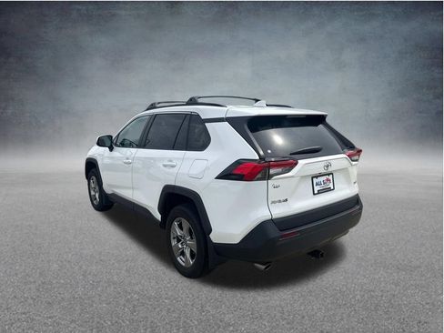 Used 2024 Toyota RAV4 XLE FWD image 7