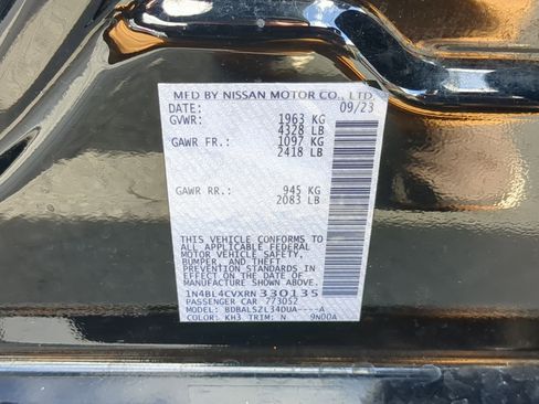 Used 2024 Nissan Altima 2.5 SR FWD image 33