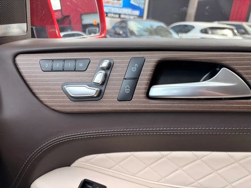 Used 2019 Mercedes-Benz GLS 550 4MATIC image 33