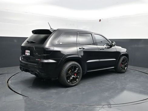 Used 2012 Jeep Grand Cherokee SRT8 w/ Luxury Group II AWD/4WD image 9