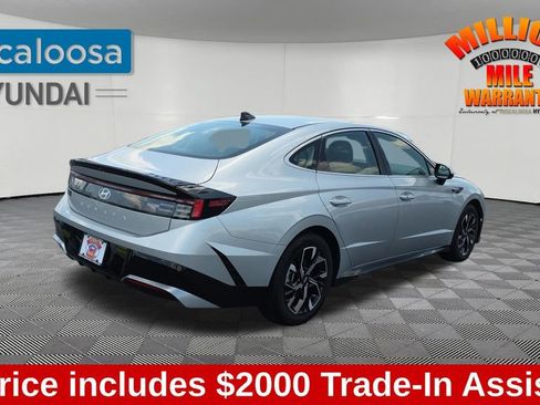 Used 2024 Hyundai Sonata SEL FWD image 8