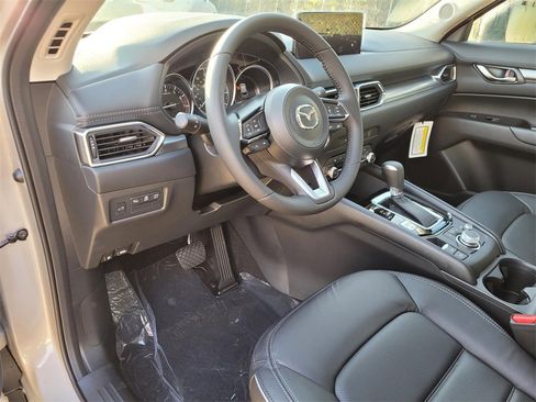 New 2025 MAZDA CX-5 AWD 2.5 S w/ Preferred Package image 13