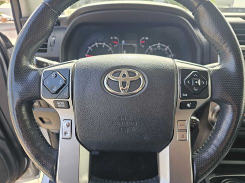 Used 2023 Toyota 4Runner SR5 Premium w/ Moonroof Package RWD image 22