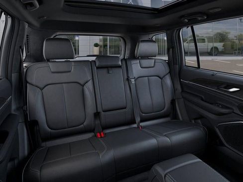 New 2025 Jeep Grand Cherokee Overland w/ Adv Protech Group III AWD/4WD image 15