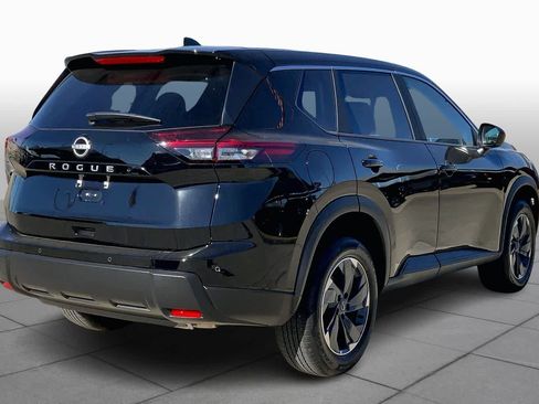 Used 2026 Nissan Rogue SV image 11