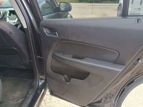 Used 2015 Chevrolet Equinox LT w/ Driver Convenience Package FWD image 17