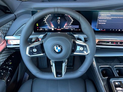 New 2025 BMW 740i image 27