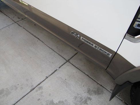 Used 2022 Ford F250 Lariat w/ Lariat Value Package image 28