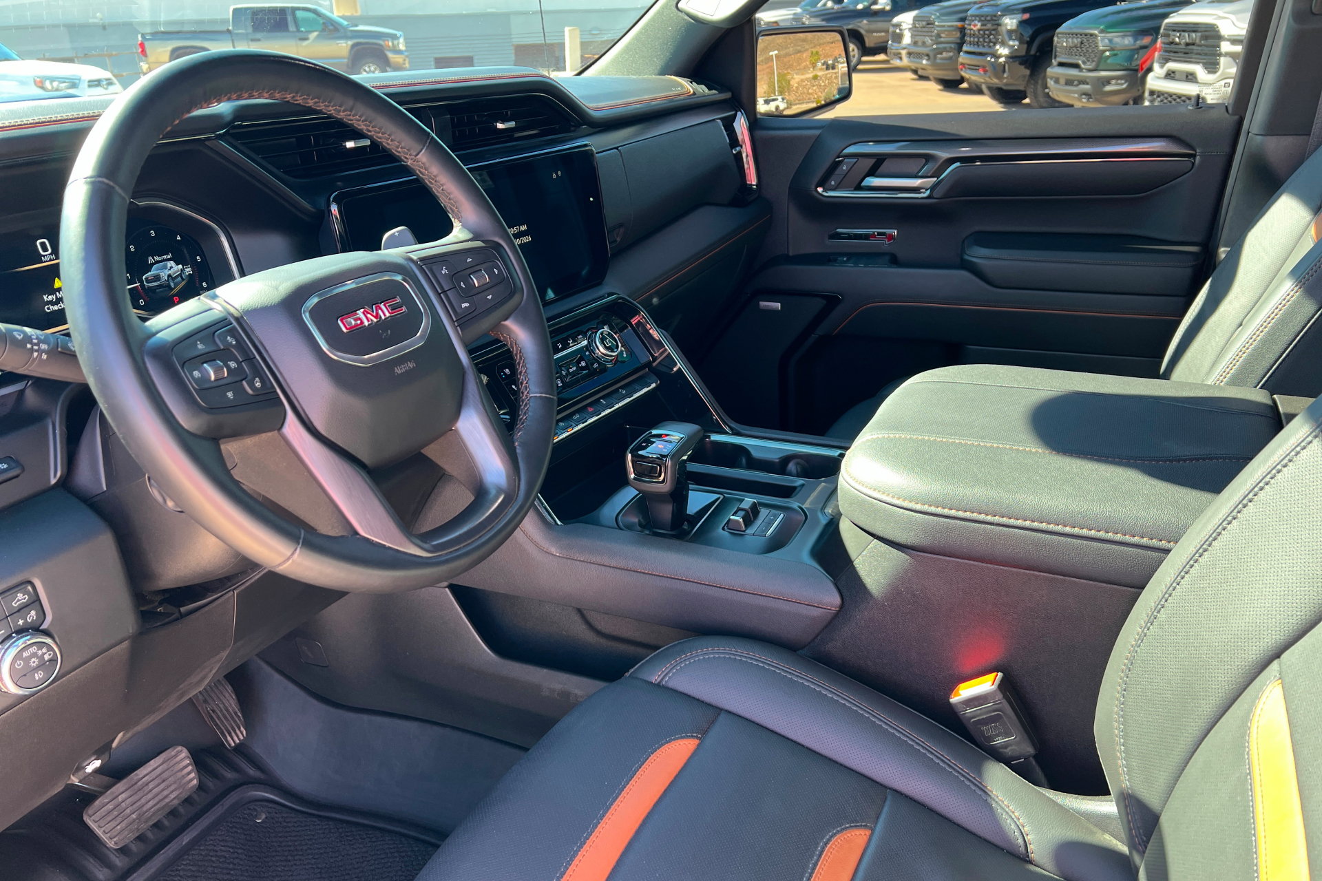 Used 2023 GMC Sierra 1500 AT4 w/ AT4 Premium Package AWD/4WD image 16