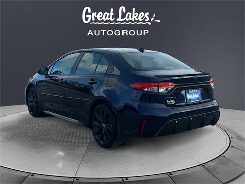 Used 2024 Toyota Corolla SE image 3