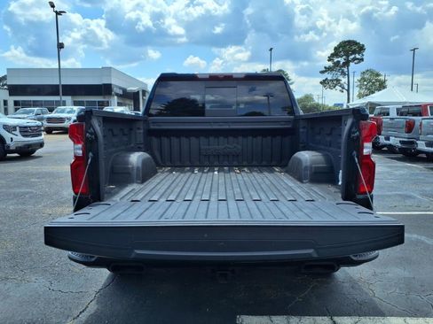 Used 2024 Chevrolet Silverado 1500 High Country w/ Midnight Edition image 6