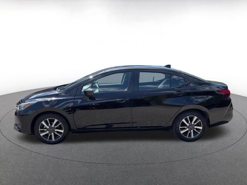 Used 2025 Nissan Versa SV FWD image 8