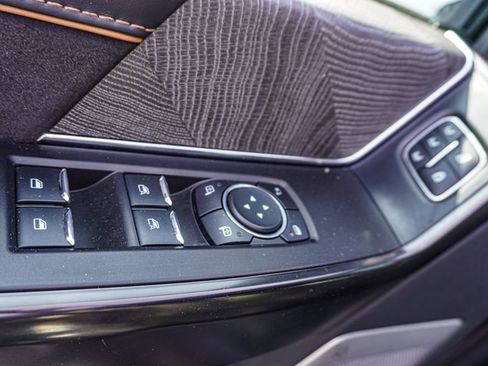 Used 2022 Ford F150 Platinum image 40