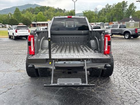 Used 2024 Ford F350 Lariat w/ Lariat Ultimate Package AWD/4WD image 7