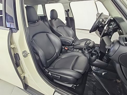 Certified 2023 MINI Cooper S image 19