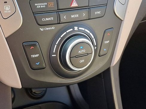 Used 2017 Hyundai Santa Fe Sport w/ 2.4L Tech Package 04 FWD image 16