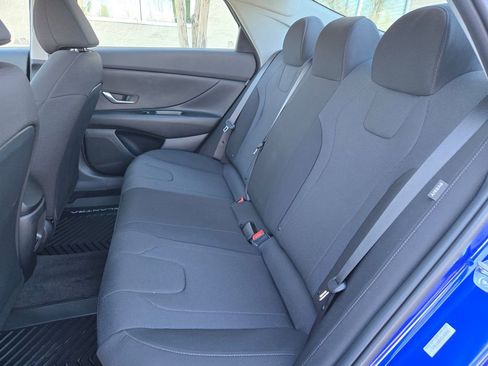 New 2026 Hyundai Elantra SE image 17