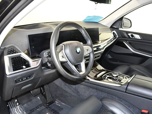 Used 2026 BMW X7 xDrive40i AWD/4WD image 36