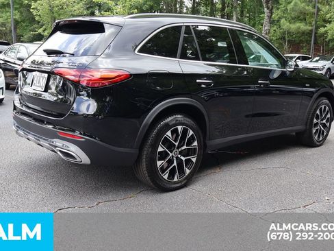 Used 2025 Mercedes-Benz GLC 350e 4MATIC image 5