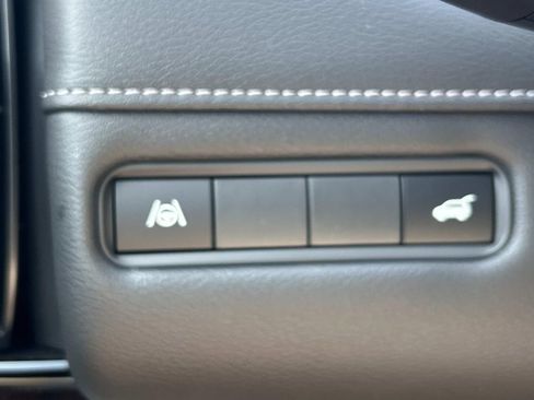 New 2026 Nissan Armada SL w/ Captain's Chari Seat Package AWD/4WD image 25
