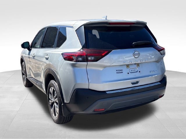 Used 2023 Nissan Rogue SV AWD/4WD image 5