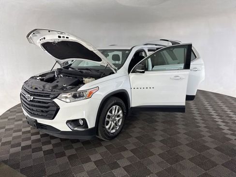 Used 2019 Chevrolet Traverse LT FWD image 12