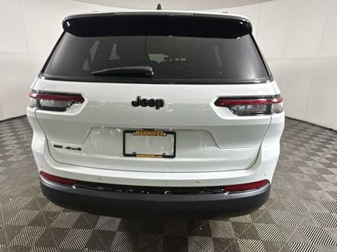 Used 2021 Jeep Grand Cherokee L Laredo AWD/4WD image 3