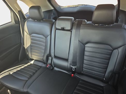 Used 2022 Ford Edge SEL AWD/4WD image 19