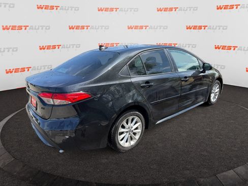 Used 2020 Toyota Corolla LE w/ LE Convenience Package FWD image 5