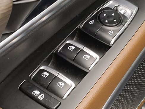 Used 2022 Kia Telluride SX w/ SX Prestige Package image 27