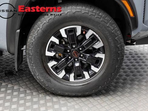 Used 2023 Nissan Frontier PRO-4X w/ Technology Package AWD/4WD image 28