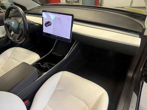 Used 2018 Tesla Model 3 Long Range AWD/4WD image 34