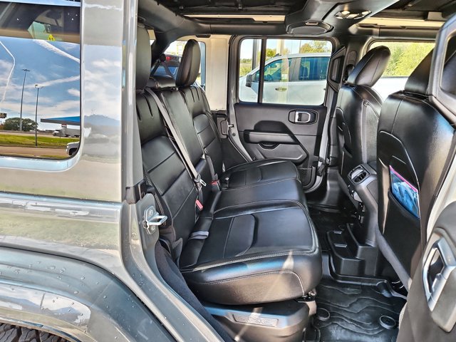 Used 2021 Jeep Wrangler Unlimited Sahara w/ Cold Weather Group AWD/4WD image 20