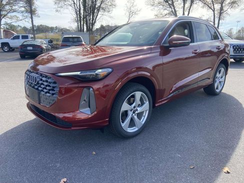 New 2025 Audi Q5 Premium Plus w/ Premium Plus image 3