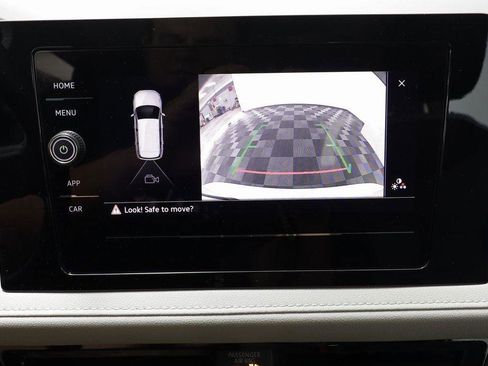 New 2025 Volkswagen Taos S image 10