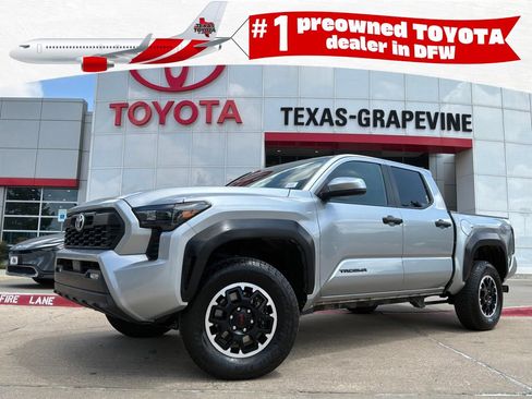 Used 2025 Toyota Tacoma TRD Off-Road AWD/4WD image 1