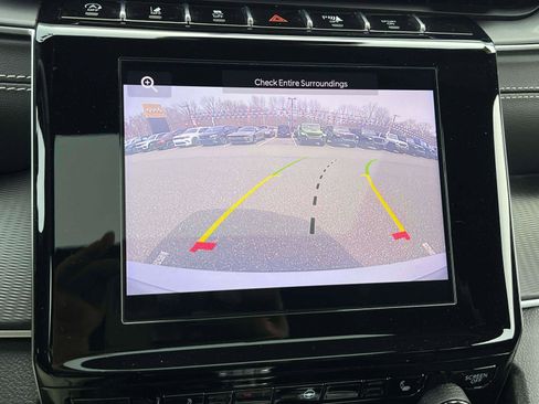 Used 2023 Jeep Grand Cherokee L Laredo image 14