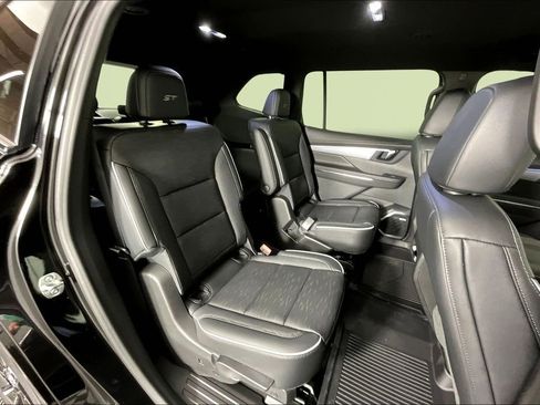 New 2026 Buick Enclave Sport Touring w/ Super Cruise Package image 11