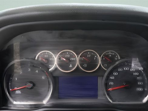 Used 2022 Chevrolet Silverado 2500 Custom image 14