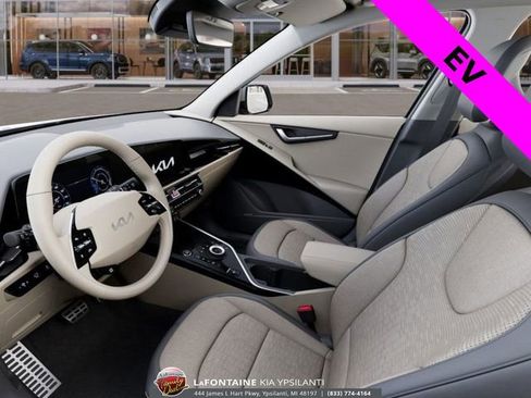New 2025 Kia Niro Wave w/ Wave Preserve Package FWD image 17