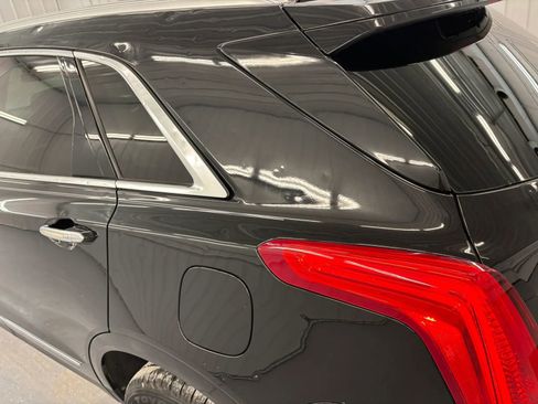 Used 2017 Cadillac XT5 Premium Luxury w/ LPO, Wheel Lock Package FWD image 21