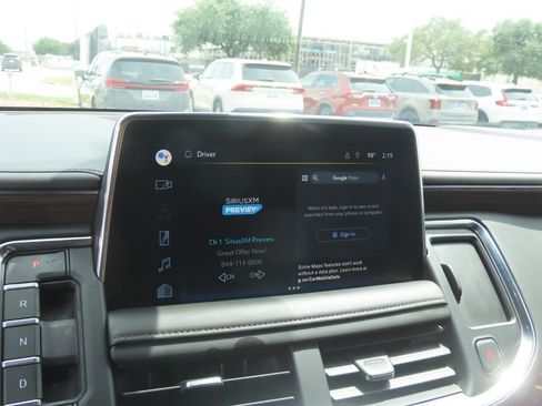 Used 2022 Chevrolet Suburban High Country RWD image 28