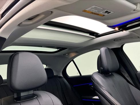 New 2025 Mercedes-Benz E 350 4MATIC Sedan image 22