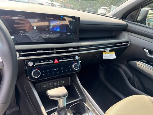 New 2025 Hyundai Santa Cruz Limited image 24